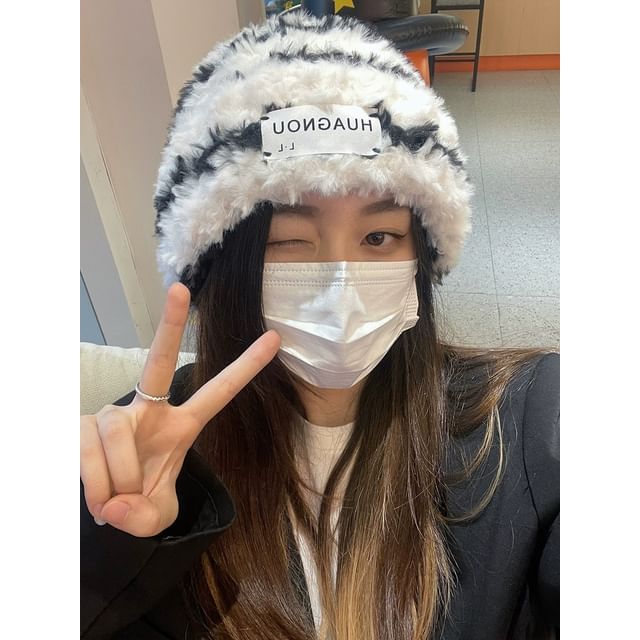 Fluffy / Plain Cable Knit Beanie