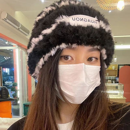 Fluffy / Plain Cable Knit Beanie