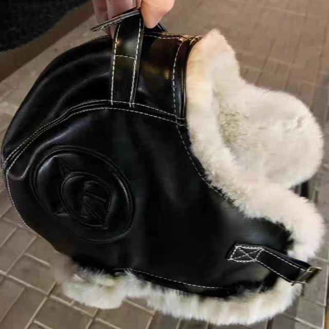 Panel Faux Leather Trapper Hat / Plain Panel Fluffy Hat