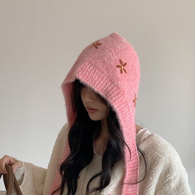 Floral Embroidered Knit Bonnet Hat