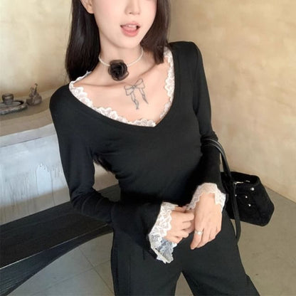 Flared Sleeve Lace Trim Fitted V-Neck Top