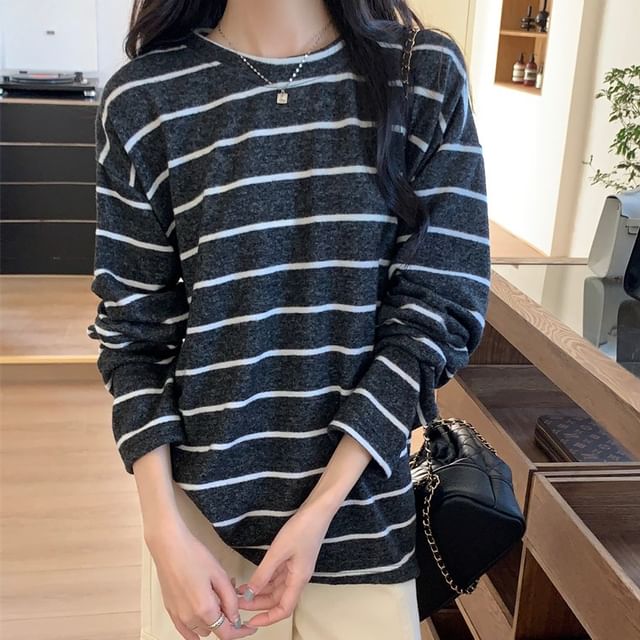 Long-Sleeve Crew Neck Striped Tee