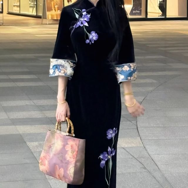 3/4 Sleeve Mandarin Collar Floral Embroidered Velvet Qipao