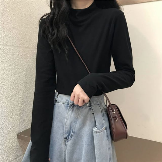 Long-Sleeve Mock Neck Plain T-Shirt