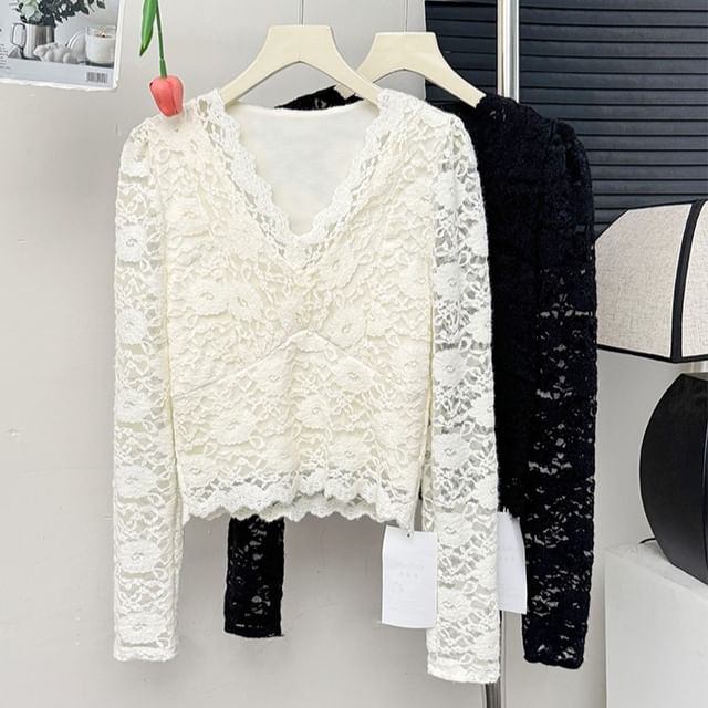 Fleece Lined V-Neck Lace Crop Top