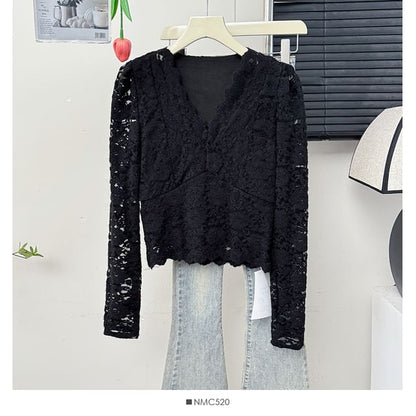 Fleece Lined V-Neck Lace Crop Top