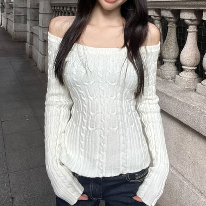 Scoop Neck Plain Cable Knit Sweater