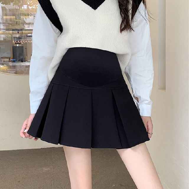 Maternity Mini Pleated Skirt - Solid Color