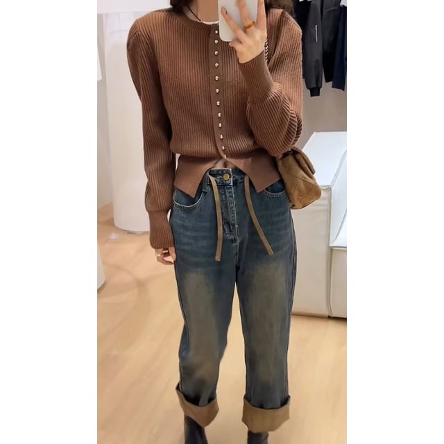 Round Neck Solid Knit Sweater