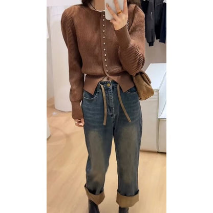 Round Neck Solid Knit Sweater