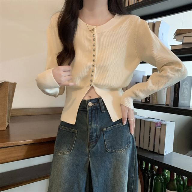 Round Neck Solid Knit Sweater