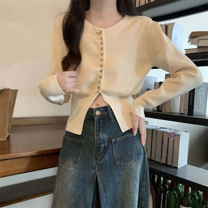 Round Neck Solid Knit Sweater