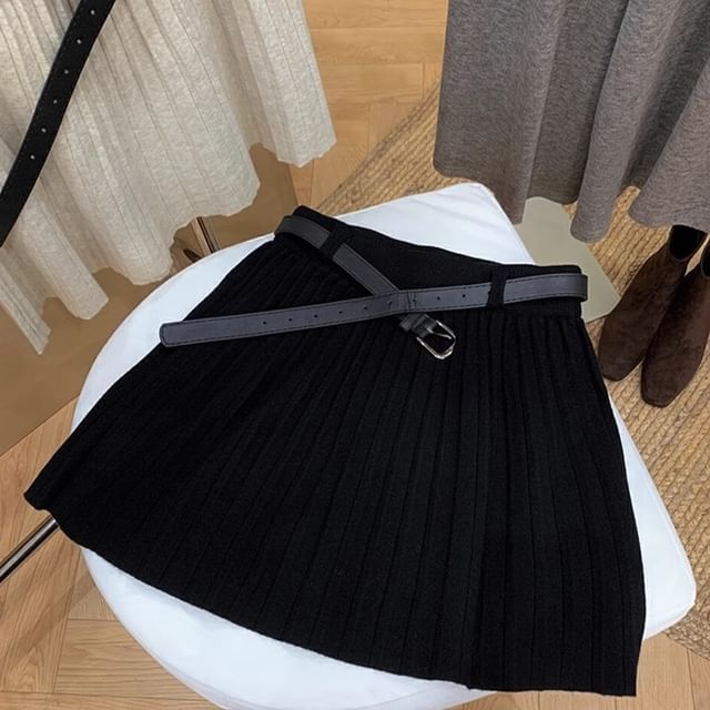 High Rise Solid Mini Pleated Flared Skirt