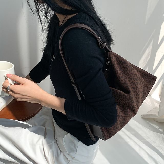 Leopard Print Faux Leather Crossbody Bag