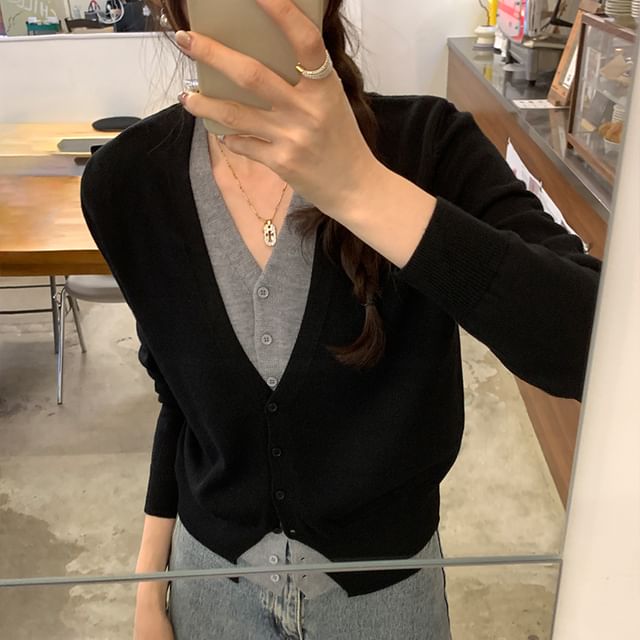 V-Neck Mock Two-Piece Cropped Knit Jacket