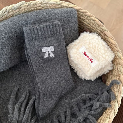 Bow Embroidered Socks