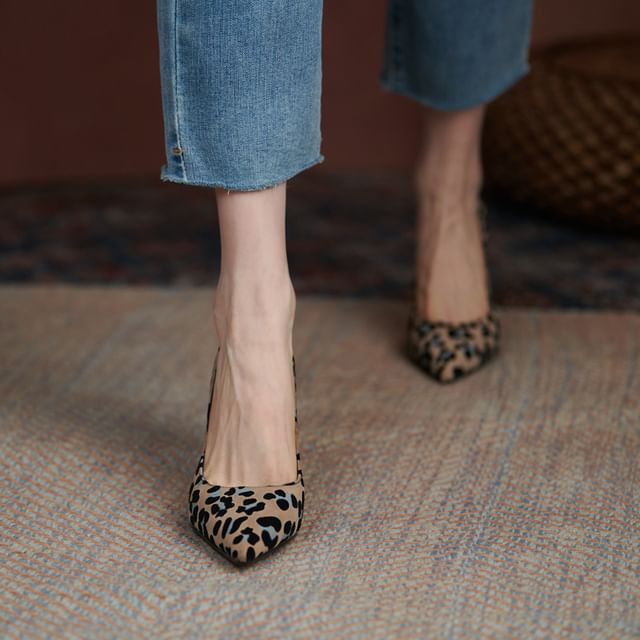 High Heel Leopard Pumps