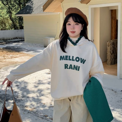 Plus Size Crew Neck Lettering Sweatshirt