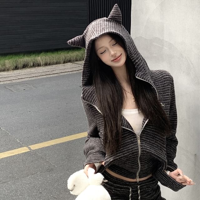 Striped Devil Horn Accent Crop Zip Hoodie / Drawstring Waist Bootcut Sweatpants