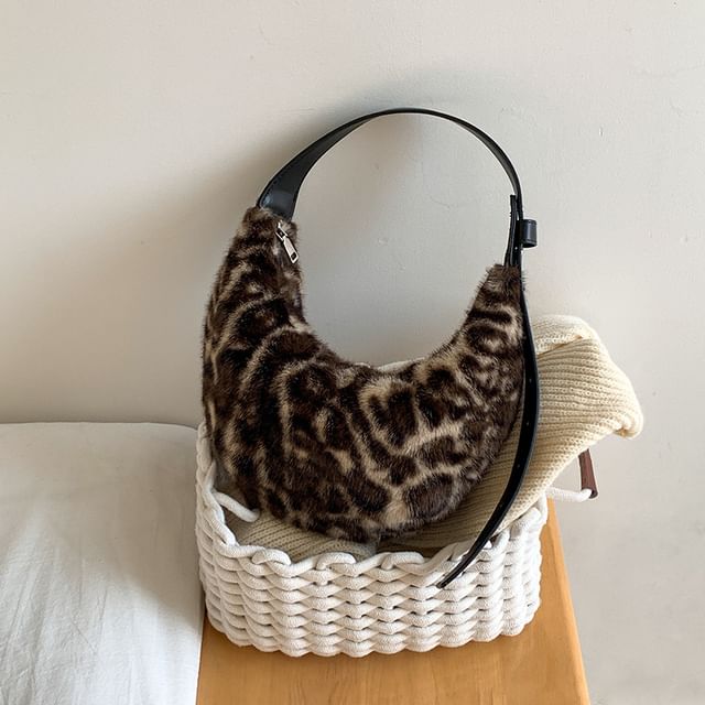 Leopard Print Fluffy Shoulder Bag