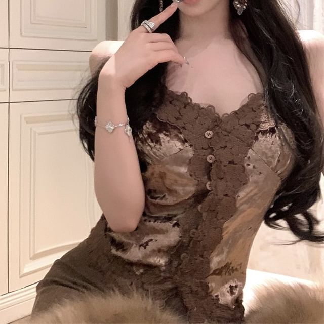 Frill Trim Plain Corp Cami Top