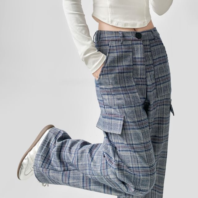 Mid Waist Plaid Wide Leg Cargo Pants