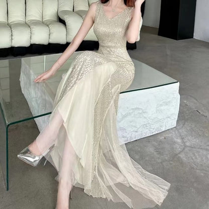 V-Neck Evening Mermaid Gown Sleeveless Sequined