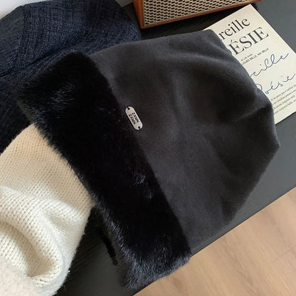 Fluffy Beanie Plain Panel