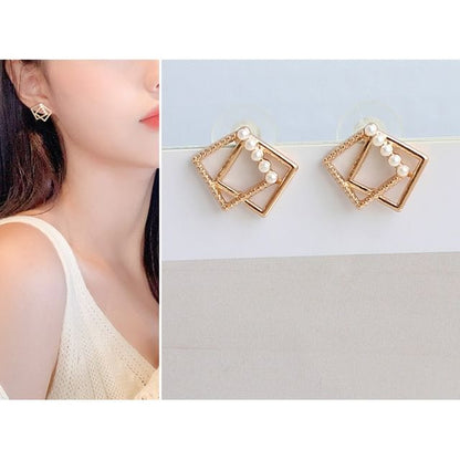 Faux Pearl Square Stud Earring