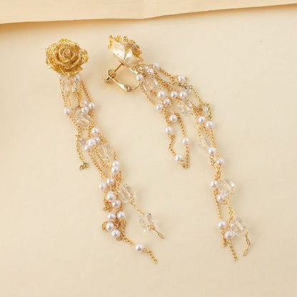 Faux Pearl Flower Stud Earring
