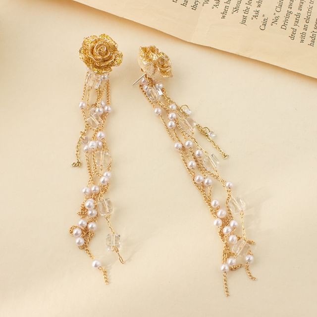 Faux Pearl Flower Stud Earring