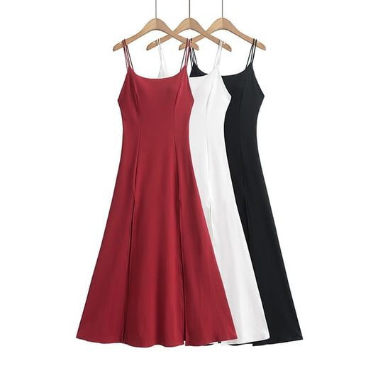 Thin Strap Solid Padded Side-Slit Maxi A-Line Gown