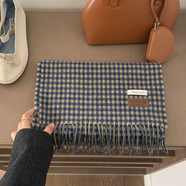 Plaid Applique Fringed Trim Scarf