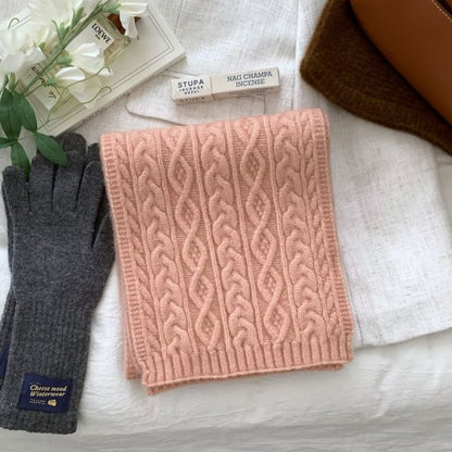 Plain Cable-Knit Scarf