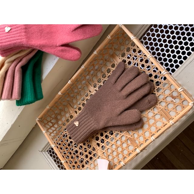 Heart Buttoned Knit Gloves