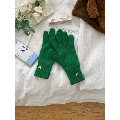 Heart Buttoned Knit Gloves