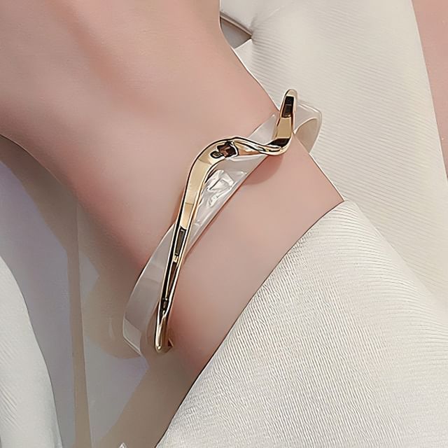 Twisted / Leopard Print Open Bangle