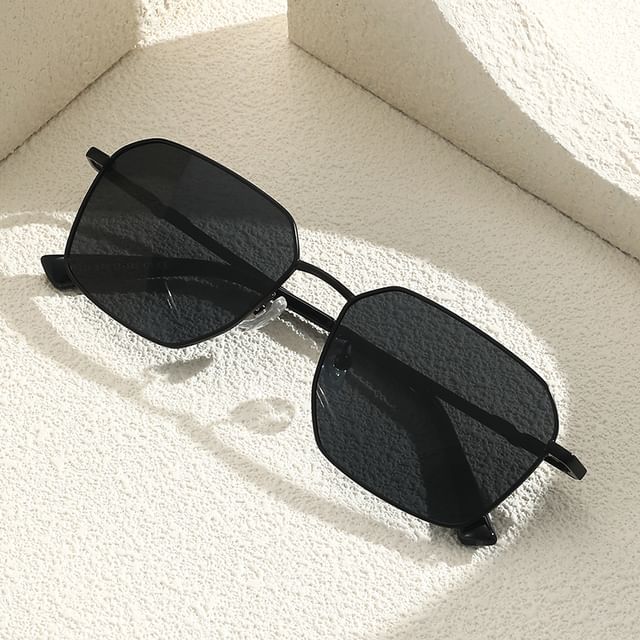 Geometric Frame Sunglasses