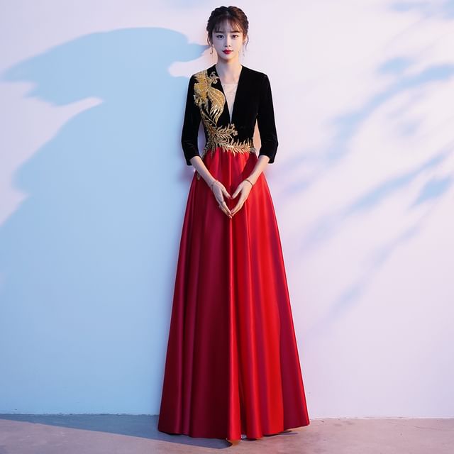 3/4-Sleeve V-Neck Embroidered A-Line Evening Gown