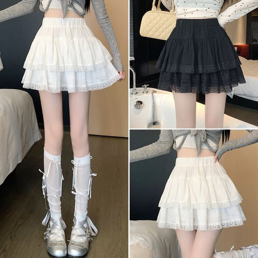 Lace-Trimmed High-Waisted Tiered Mini Skirt