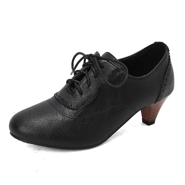 Low Heel Plain Brogue Lace-Up Shoes