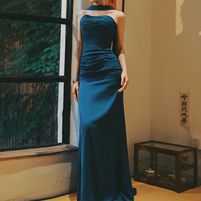 Halter Neck Plain Ruched Mermaid Evening Gown