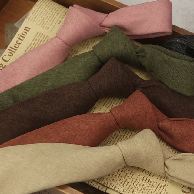 Plain Woolen Tie
