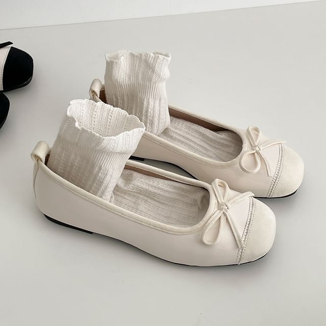 Bow Patent Leather Flats