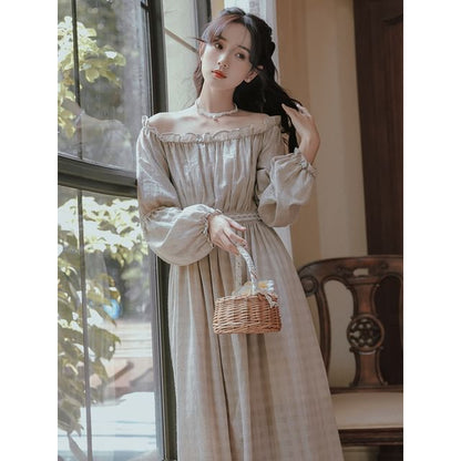 Sleeveless V-Neck Plain Crop Top / Long-Sleeve Plaid Maxi A-Line Dress / Set
