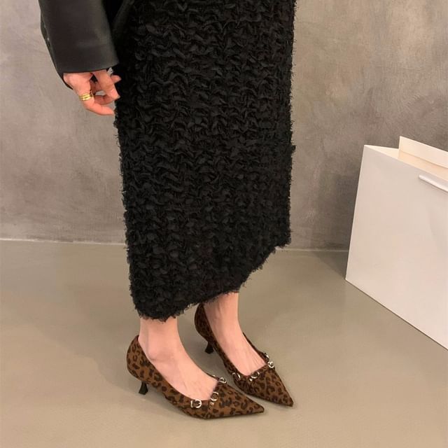 Kitten Heel Pointed Toe Buckled Pumps