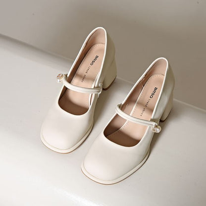 Chunky Heel Mary Jane Pumps