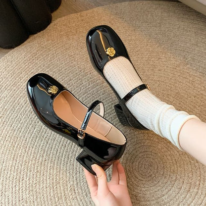 Chunky Heel Flower Accent Patent Leather Mary Jane Pumps