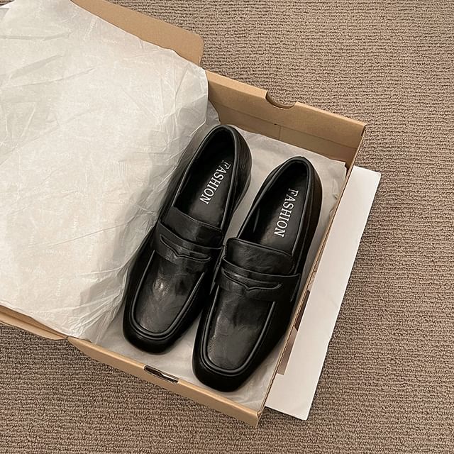 Chunky Heel Plain Faux Leather Penny Loafers