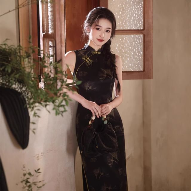 Sleeveless Floral Maxi Qipao